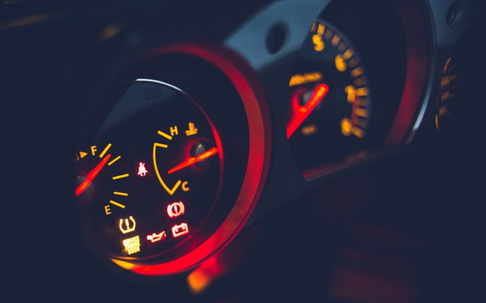 pexels-erik-mclean-5438618